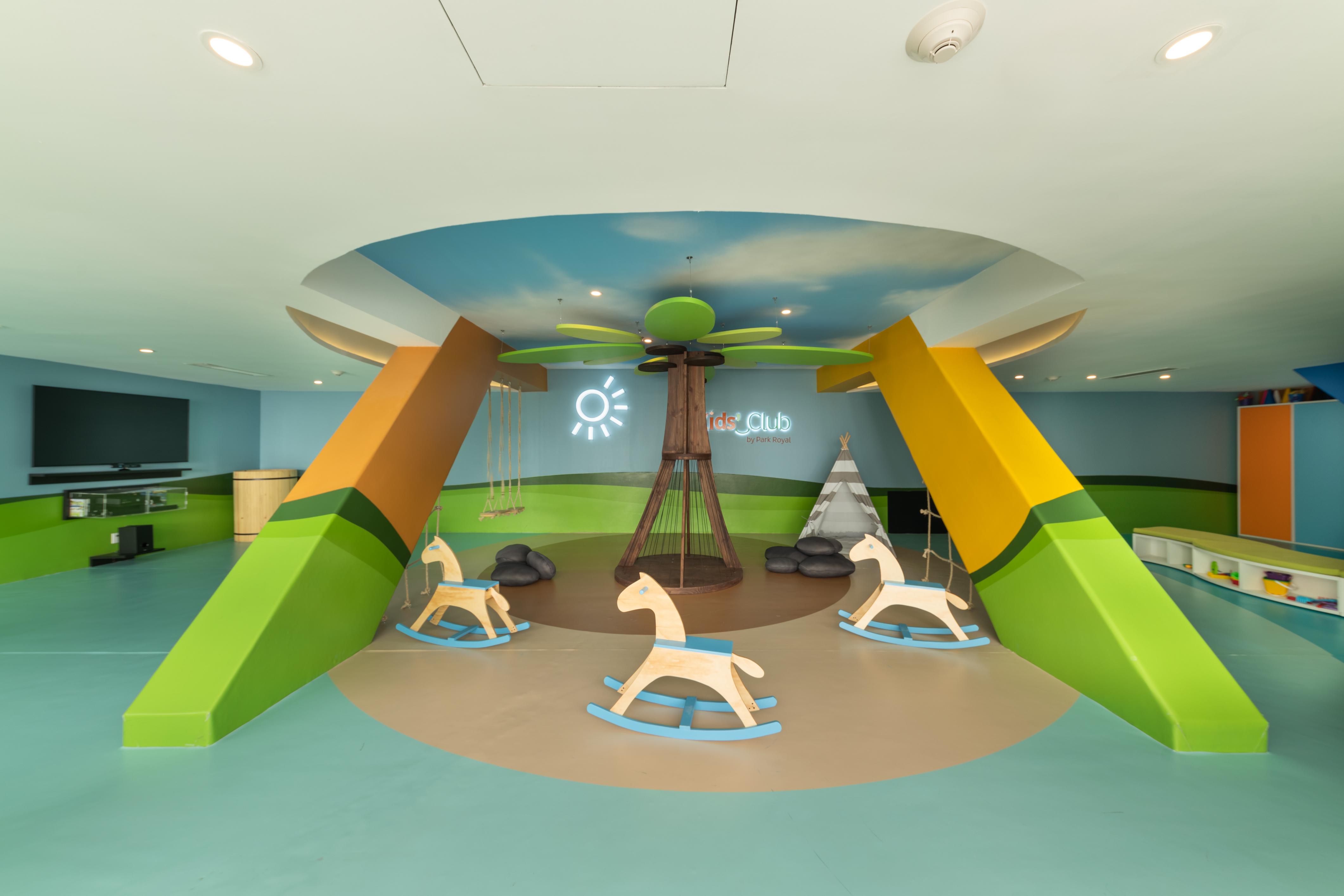Grand Park Royal Puerto Vallarta Exterior photo The Children's Hospital at Queen Mary Hospital
